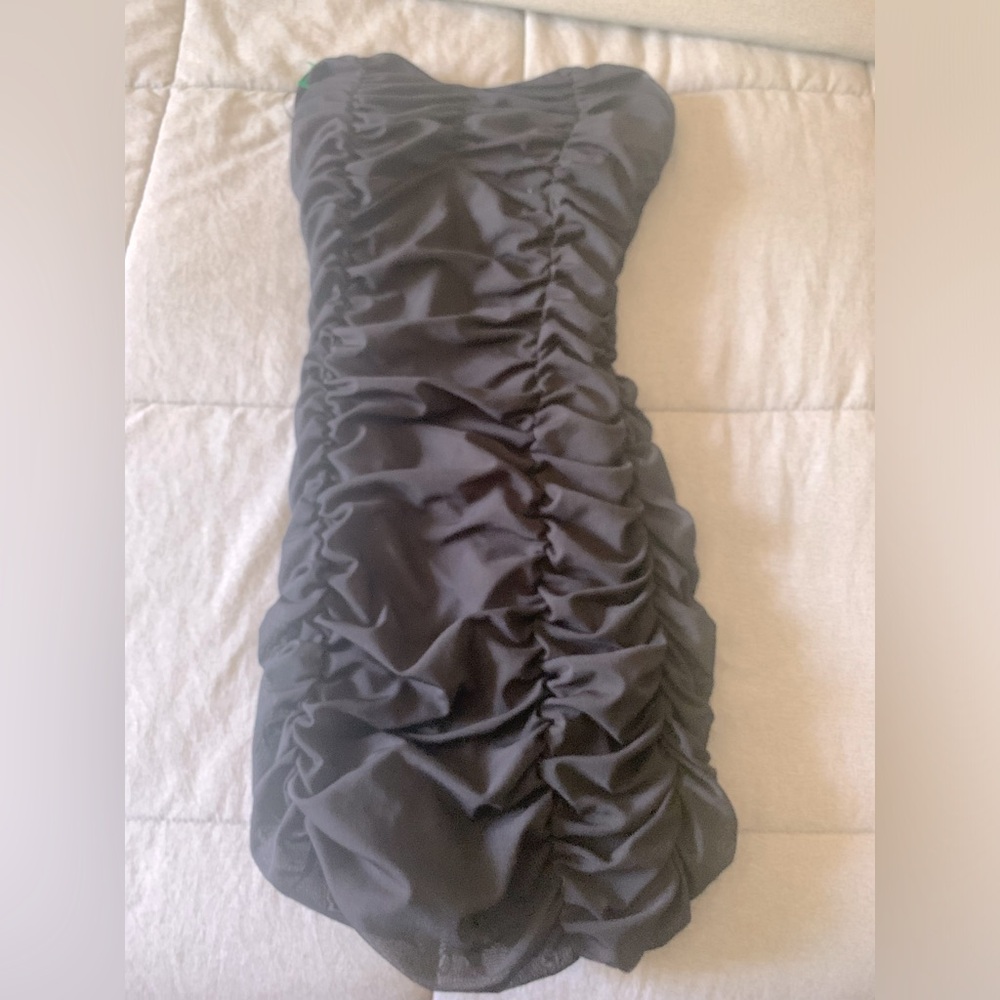 Xxi brand little black dress !